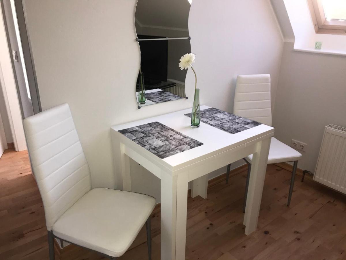 Le Casa De Jeune Dusseldorf Ngoại thất bức ảnh