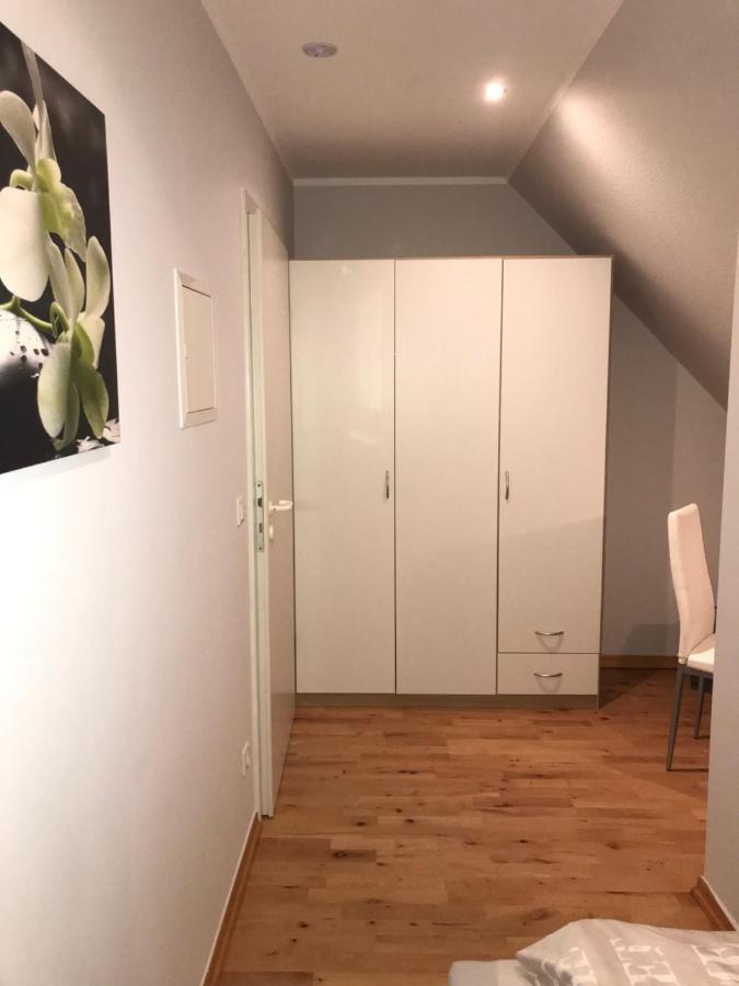 Le Casa De Jeune Dusseldorf Ngoại thất bức ảnh