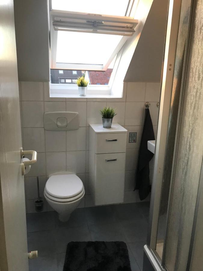 Le Casa De Jeune Dusseldorf Ngoại thất bức ảnh
